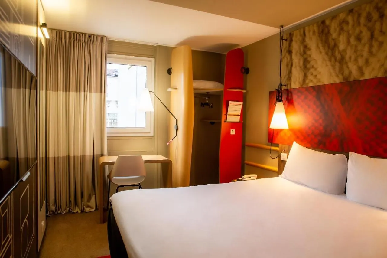 Ibis Paris Porte D'orleans Hotel