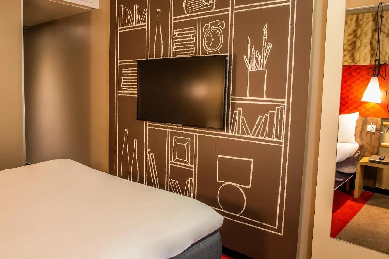 Hotel Ibis Paris Porte D'orleans 3*