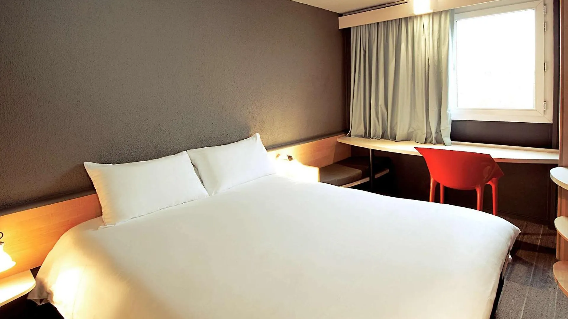 Hotel Ibis Paris Porte D'orleans 3*