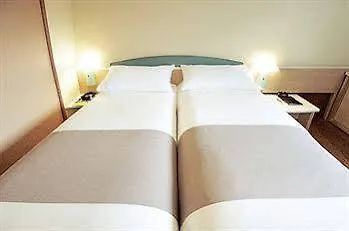 Hotel Ibis Paris Porte D'orleans 3*